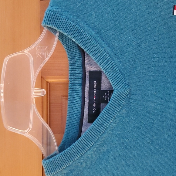 Tommy Hilfiger Mens Turquoise Cotton V Neck Sweater Size Medium - Picture 7 of 11